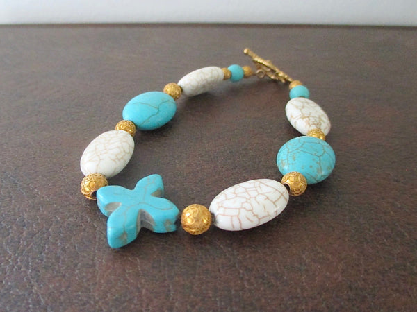 Howlite Bracelet with Turquoise and White Matrix Stones and Gold Clasp